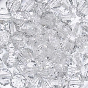 korale-akrylowe-diamentowe-kufer.jpg