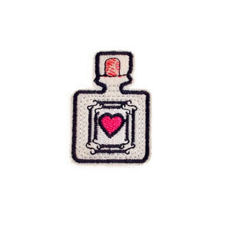 perfumy dostępna w Sprzedaży hurtowej i detalicznej Ulica Włościańska 1/U21 Firma Kufer www.kufer-monia.com.pl