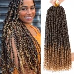 Włosy syntetyczne doczepiane kręcone brązowe cieniowane.