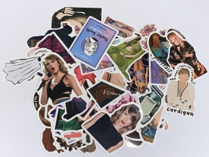 Naklejki piosenkarki Taylor Swift zestaw 50szt laptop biurko lusterko notes