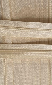 Zamek pościelowy - taśma suwakowa 3 mm (1mb) Kremowy 105