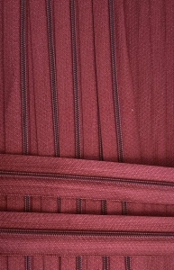 Zamek pościelowy - taśma suwakowa 3 mm (1mb) Bordo 172