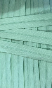 Zamek pościelowy - taśma suwakowa 3 mm (1mb) Zielony 240