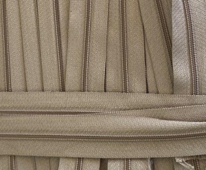 Zamek pościelowy - taśma suwakowa 3 mm (1mb) Beż 268