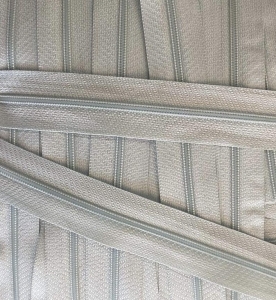 Zamek pościelowy - taśma suwakowa 3 mm (1mb) Beż 604