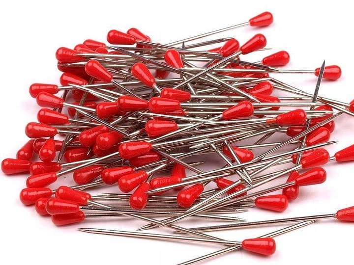 szpilki-tapicerskie-60-mm-czerwone-100-szt.jpg