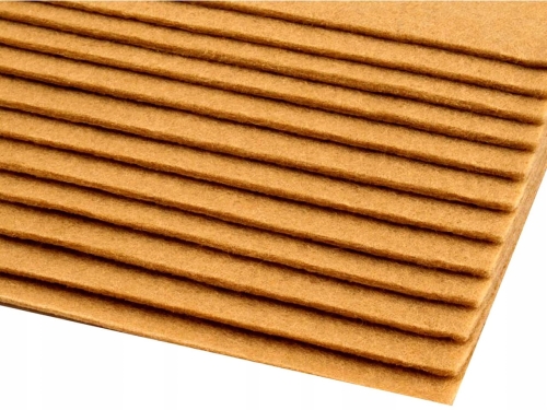 Filc-w-arkuszu-Stoklasa-20-cm-x-30-cm-bezowy-carmel-2szt-3-mm.jpg