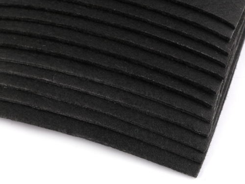Filc dekoracyjny 20x30 cm CZARNY 4 mm (1szt).jpg