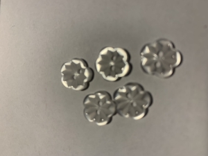 GUZIKI plastikowe 12 mm - płaskie perłowe kwiatki 5szt.