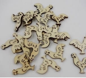Scrapki drewniane koguciki 20szt. 3cm. kolor naturalny.
