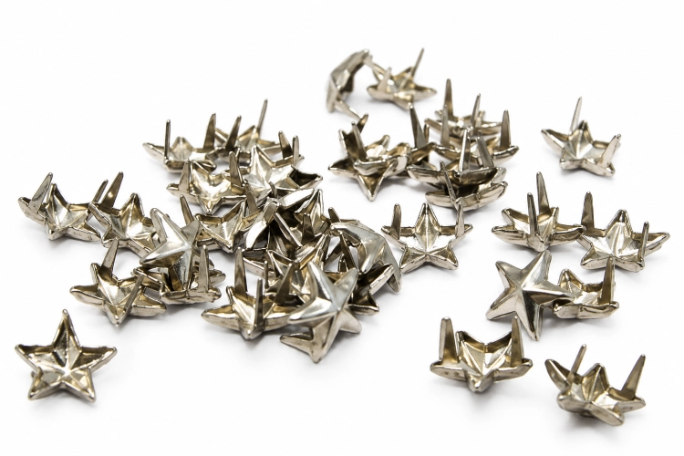 cwieki-metalowe-s144-gwiazdki-srebrne-5mm-50-szt.jpg