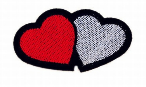 łatka na klej serce czerwone i srebrne w sprzedaży w hurtownii pasmanteria i dodatków krawieckich w Szczecinie na ulicy Włościańskiej. lub na www.kufer-monia.com.pl